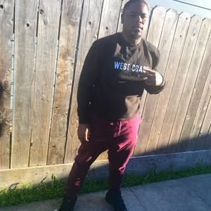 Meet your Posher, Kamari